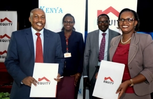 Signing of MOU between KPSA’s Mutheu Kasanga and Equity Bank General Manager, Charles Nyoro in October 2020.